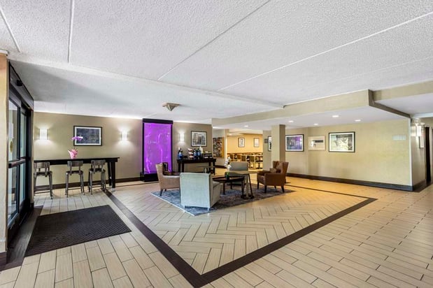 Images Best Western Harrisburg North