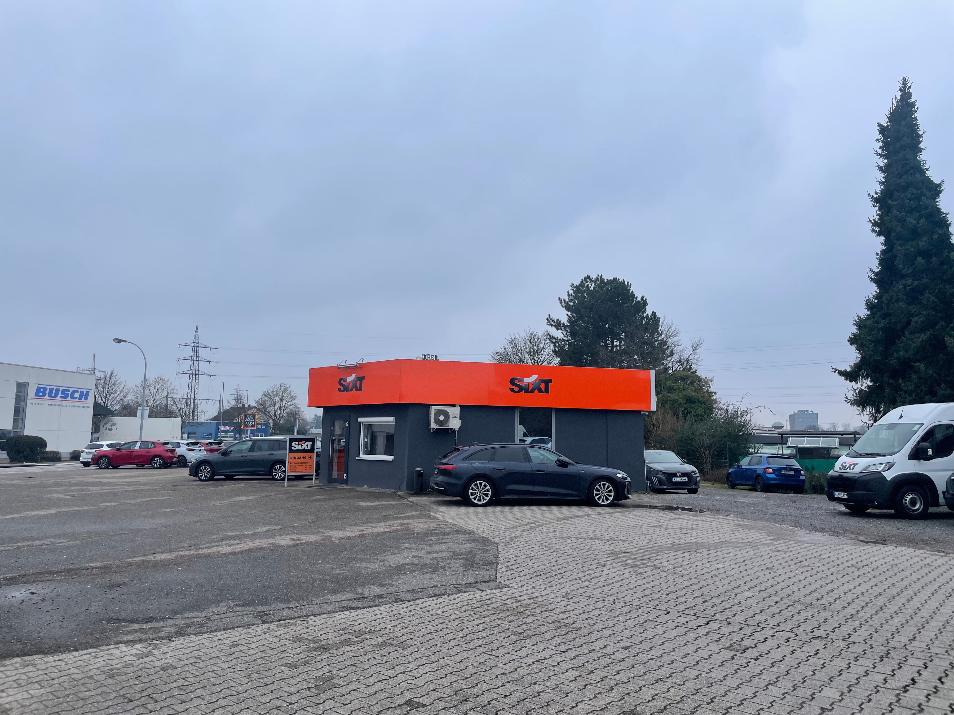 SIXT Autovermietung Offenburg, Freiburger Str. 20 in Offenburg
