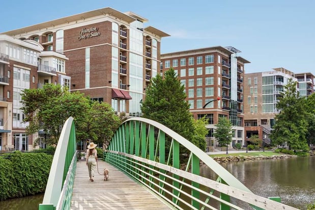 Images Hampton Inn & Suites Greenville-Downtown-RiverPlace