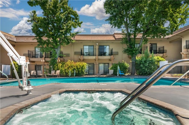 Images Best Western Plus Sonora Oaks Hotel & Conference Center