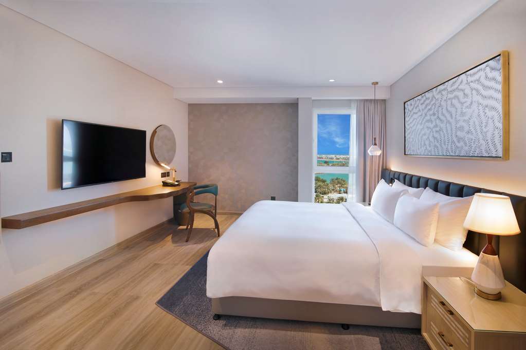 Radisson Blu Hotel & Resort, Abu Dhabi Corniche