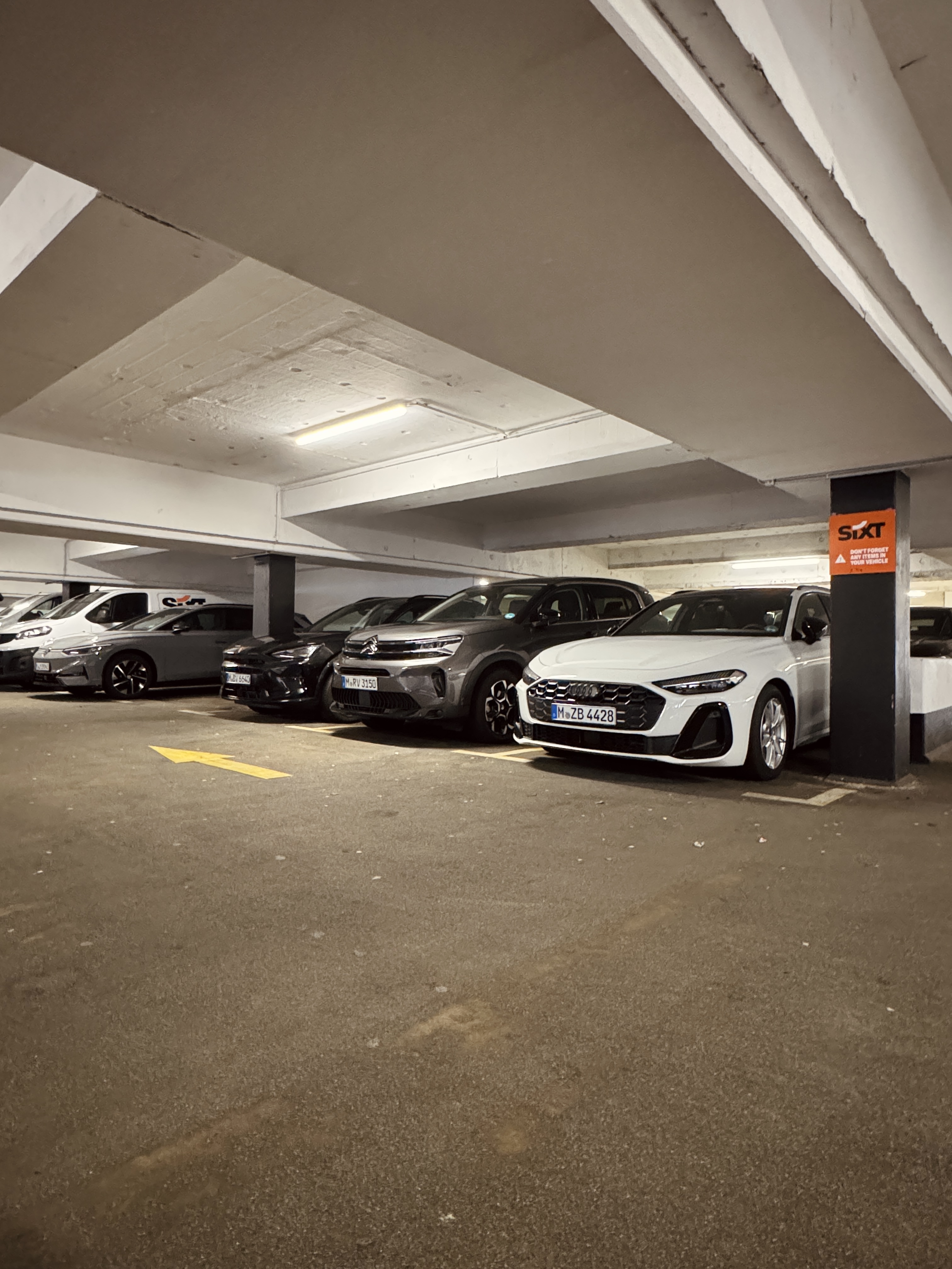 SIXT Autovermietung Hamburg Uhlenhorst, Winterhuder Weg 2 in Hamburg