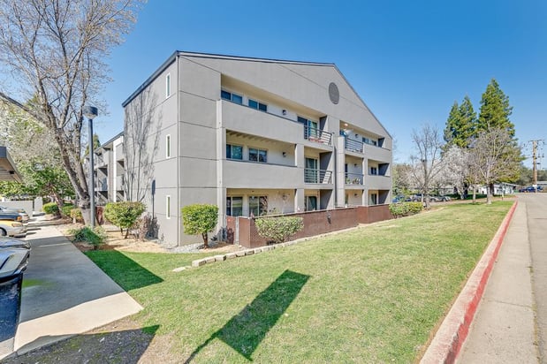 Images Gold Country Senior Living