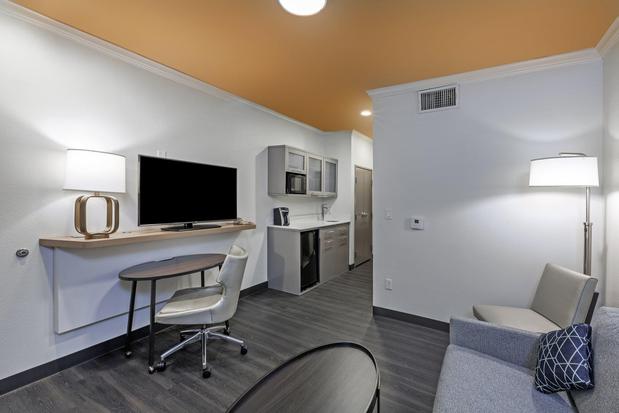 Images Holiday Inn & Suites McKinney - N Allen by IHG
