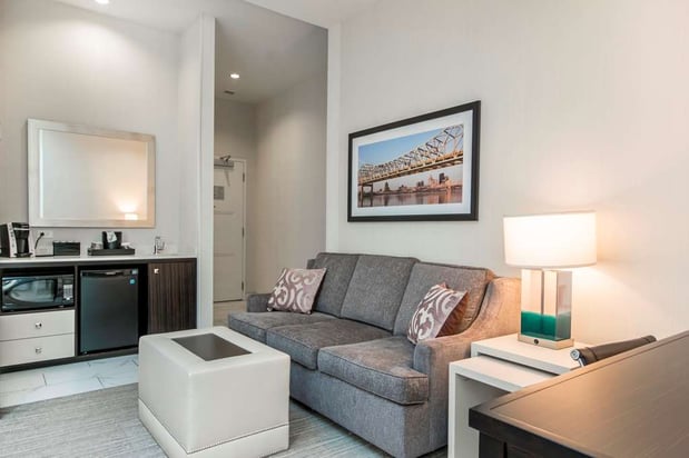 Images Embassy Suites by Hilton Louisville Downtown