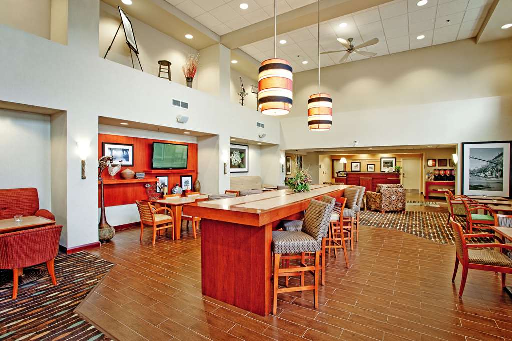 Images Hampton Inn & Suites by Hilton Barrie