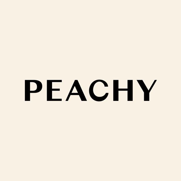 Peachy Manhattan West Logo