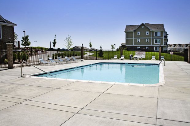 Images Colonial Pointe at Fairview Apartments
