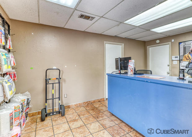 Images CubeSmart Self Storage