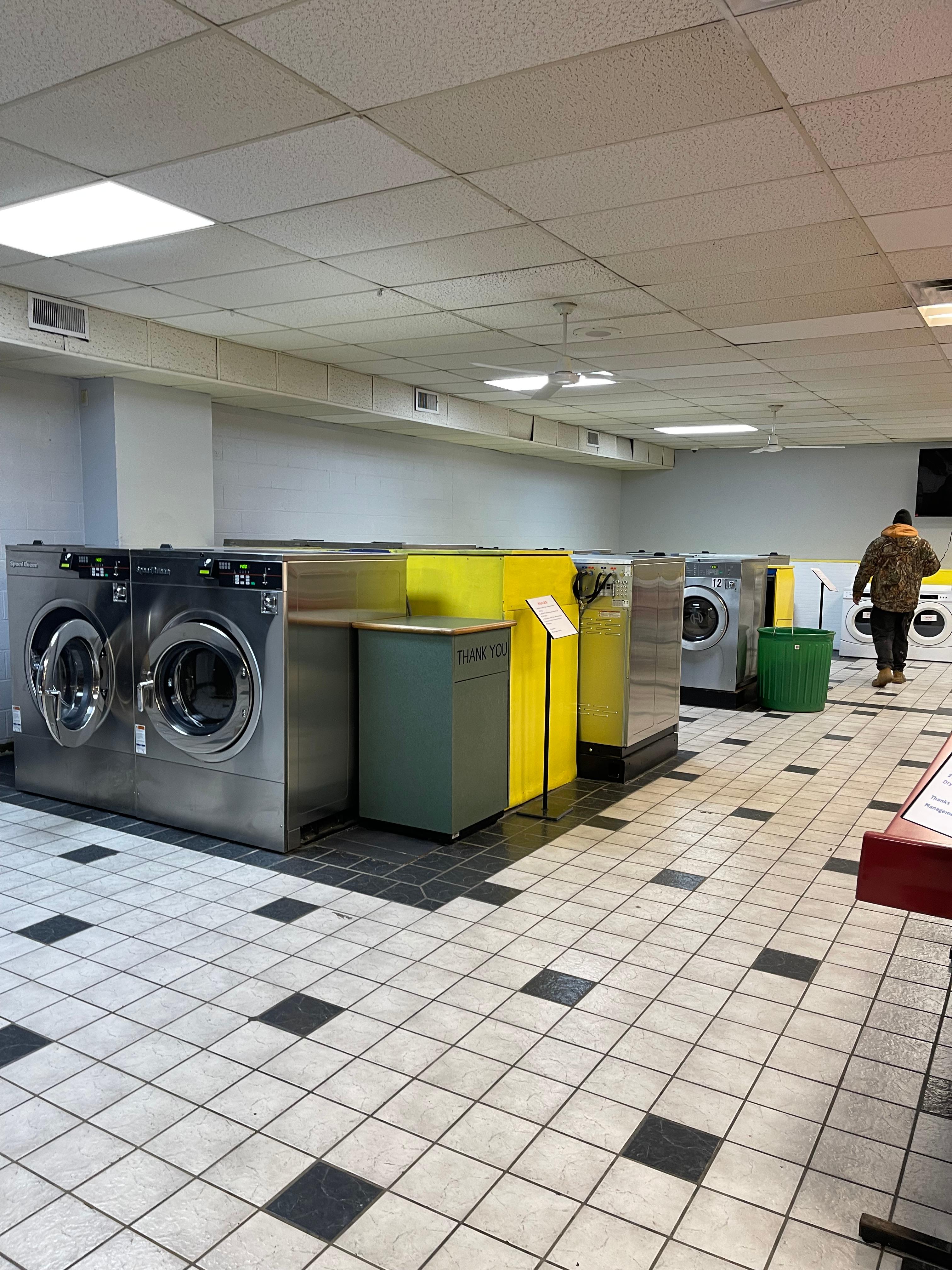 Image 4 | Paradise Laundromat