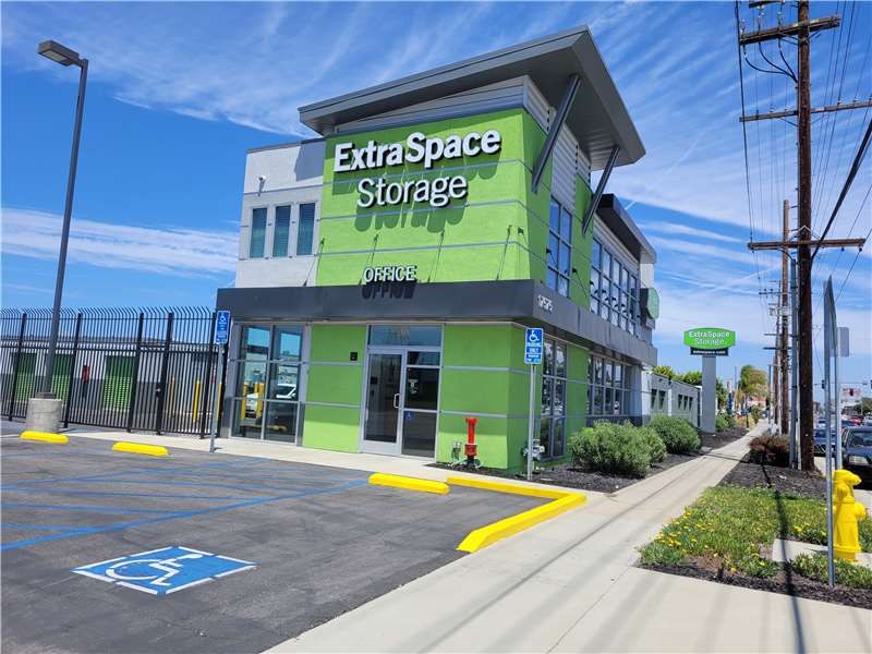 Alternate Beauty Image - Extra Space Storage at 17575 S Western Ave, Gardena, CA 90248