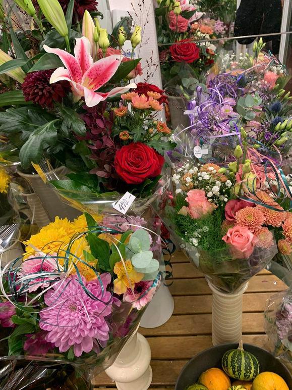 Images Heby Blomsterhandel & Begravningsbyrå