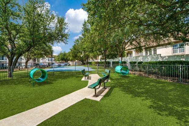 Images Estates at Las Colinas