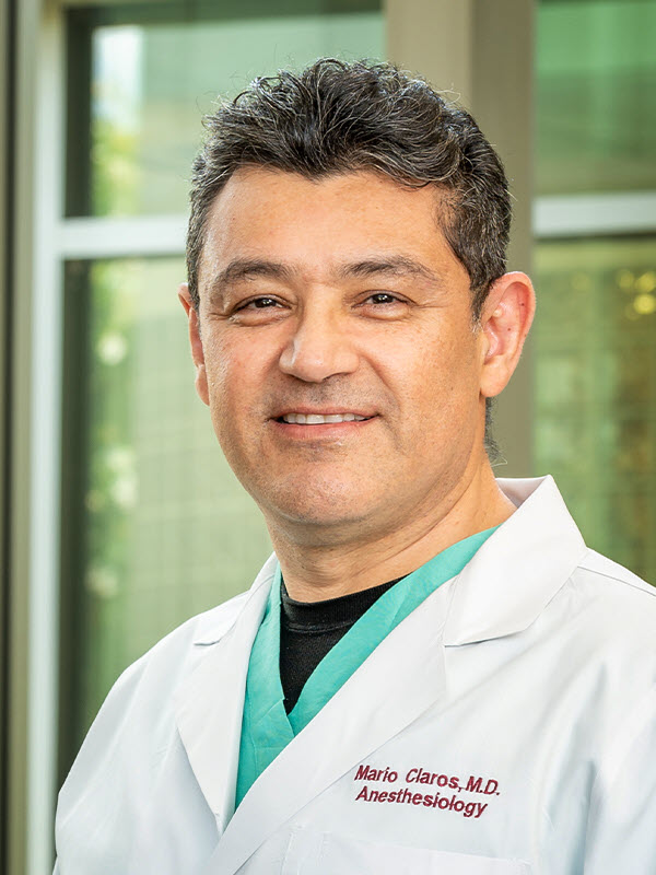 Headshot of Mario Claros, MD