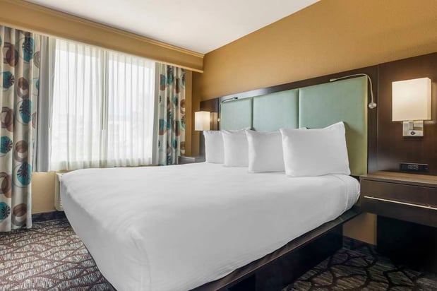 Images Best Western Plus Oceanside Palms