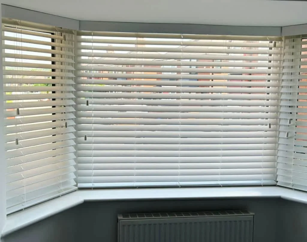 Images Household Bargain Centre & Chantelle Blinds