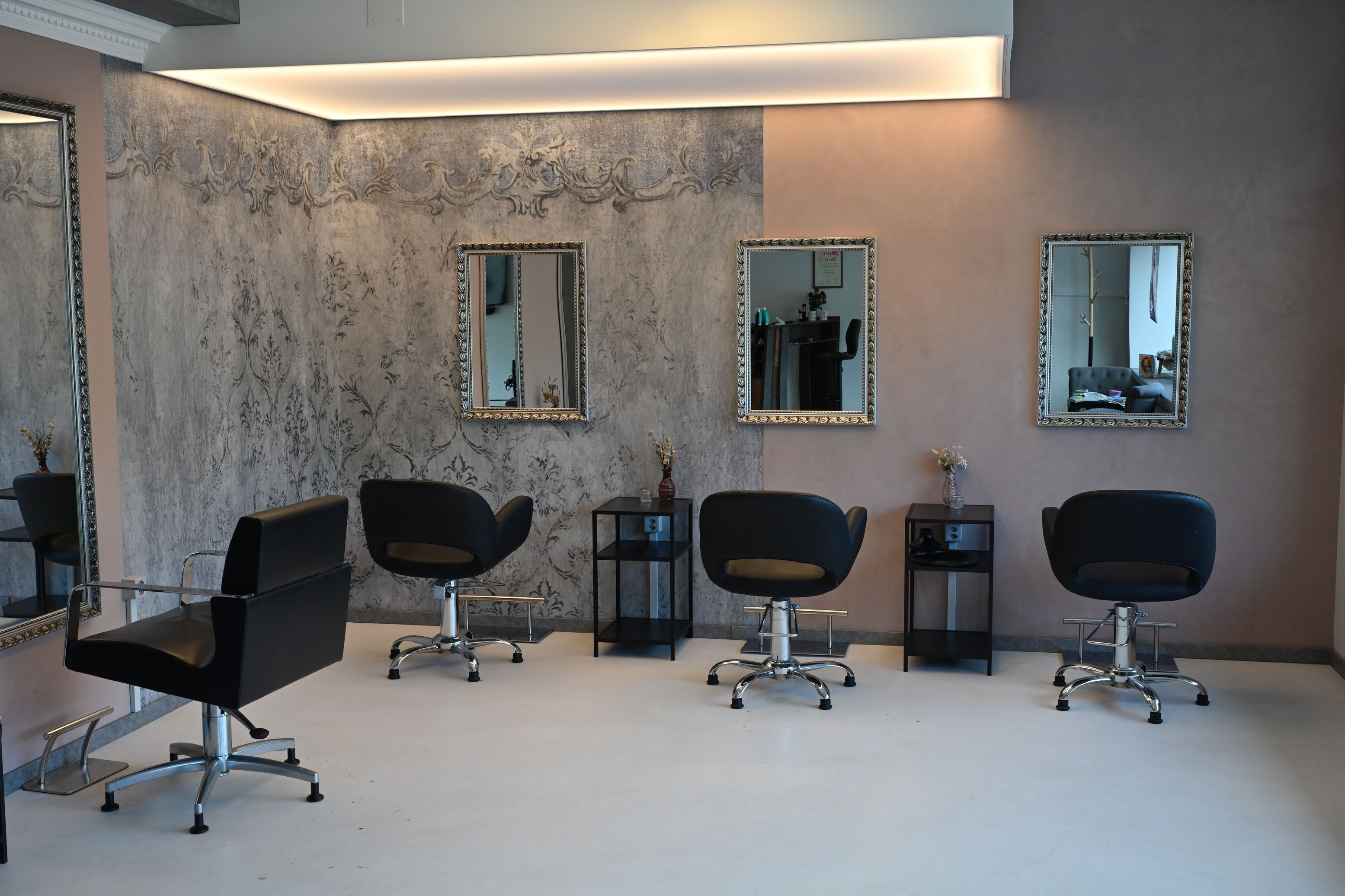 Coiffeur Pagnamenta, Hauptstrasse 59 in Magden