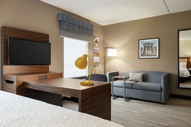 Images Hampton Inn & Suites Frederick-Fort Detrick