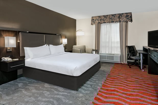 Images Holiday Inn & Suites College Station-Aggieland by IHG