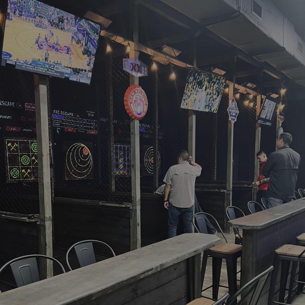 Images Axe Escape - Axe Throwing Austin