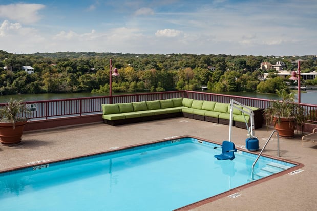 Images Holiday Inn Austin-Town Lake by IHG