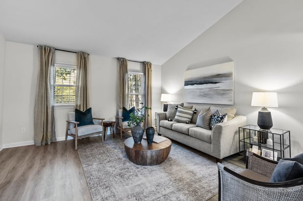 Images West Oak Apartments