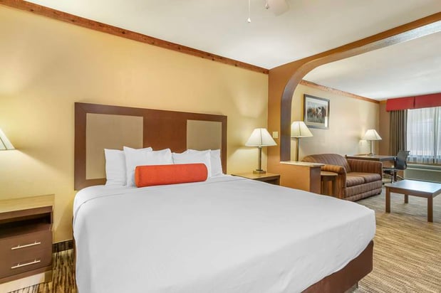 Images Best Western Windwood Inn & Suites