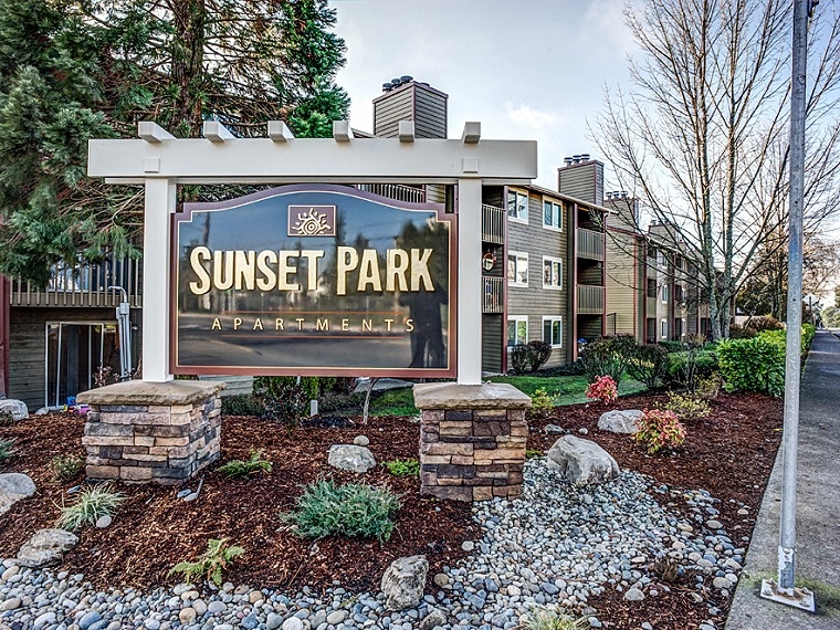 Images Sunset Park Apartments