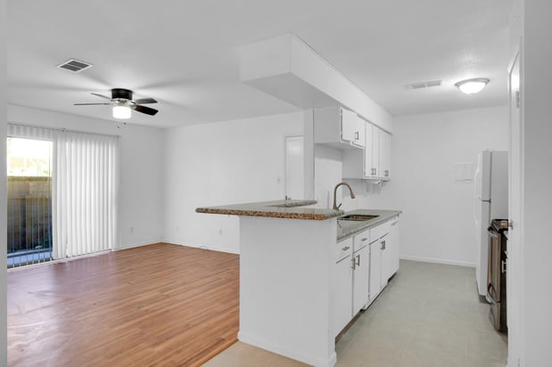 Images Maestro Property Buyers - House Buyers