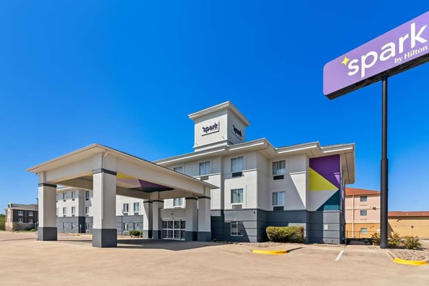 Images Spark by Hilton Killeen