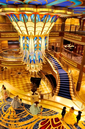 Images Disney Cruise Line, Port Canaveral Terminals