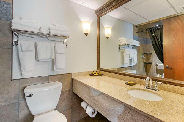 Images Best Western Plus Longbranch Hotel & Convention Center