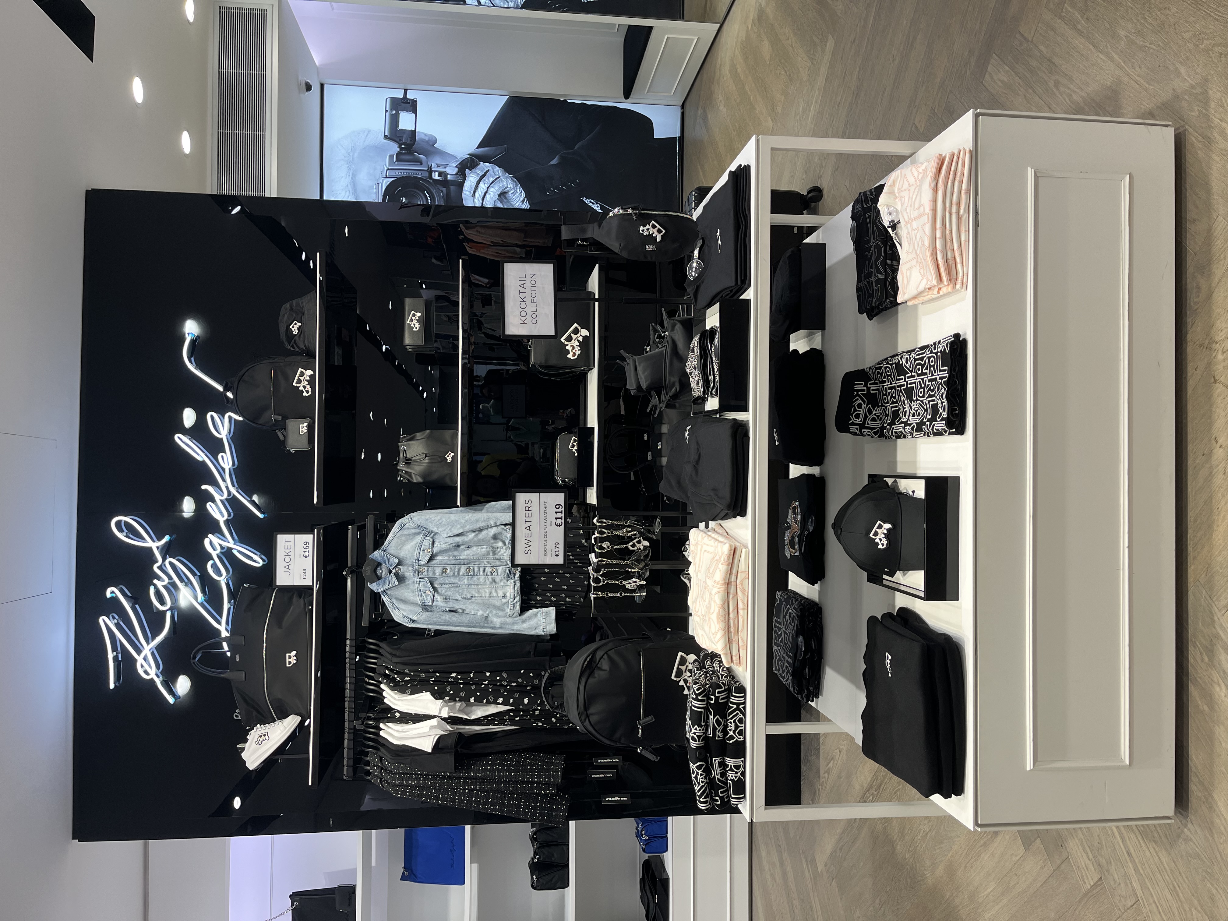 Images KARL LAGERFELD Outlet