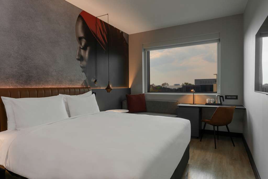 Images Radisson RED Johannesburg Rosebank