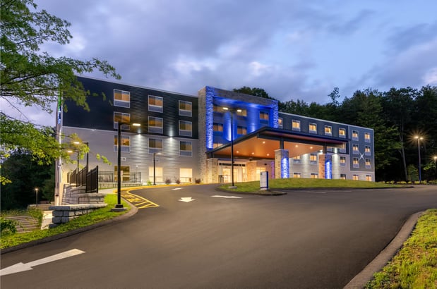 Images Holiday Inn Express & Suites Pittsfield-Lenox-Berkshires by IHG