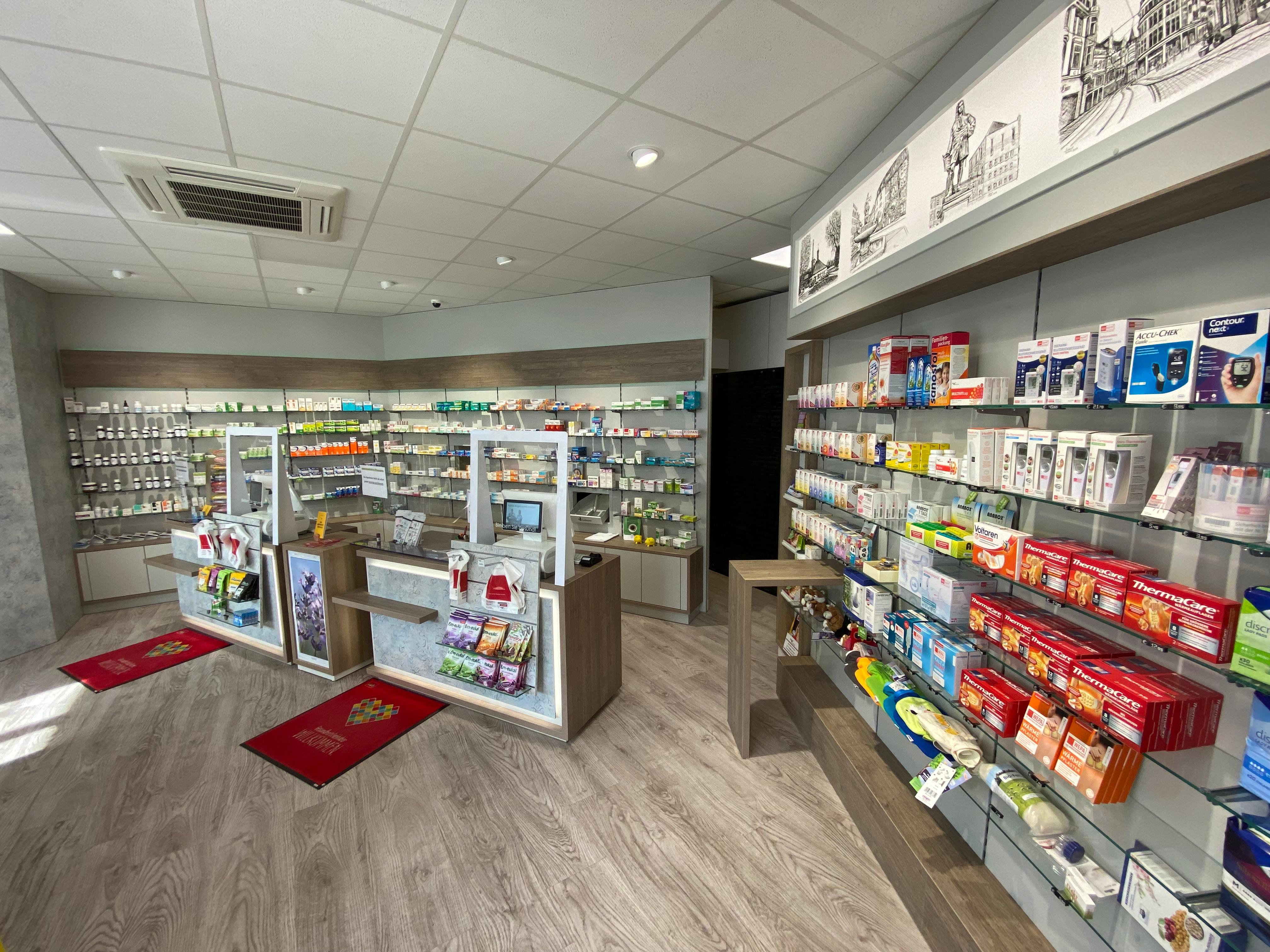 Bild 7 Bären-Apotheke Halle mit Drive-In Autoschalter in Halle (Saale)