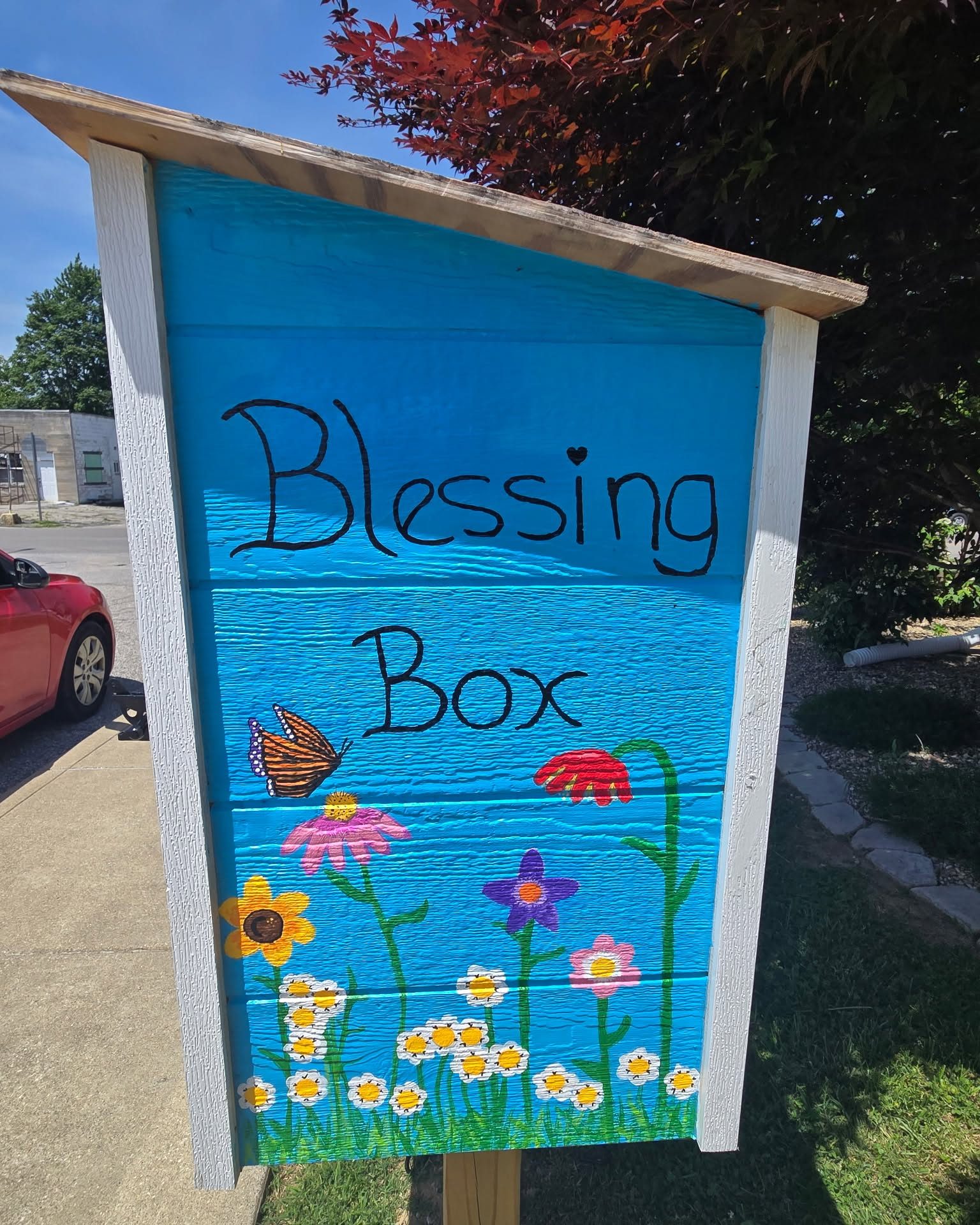 Take a look at the beautiful Blessing Box makeover at 7th and R Street in Bedford. Thank you, Sharon, for adding a little sunshine. If you need food, take what you need. If you have extra to share, leave what you can. Please help spread the word.