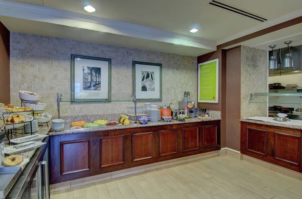 Images Hilton Garden Inn Norwalk