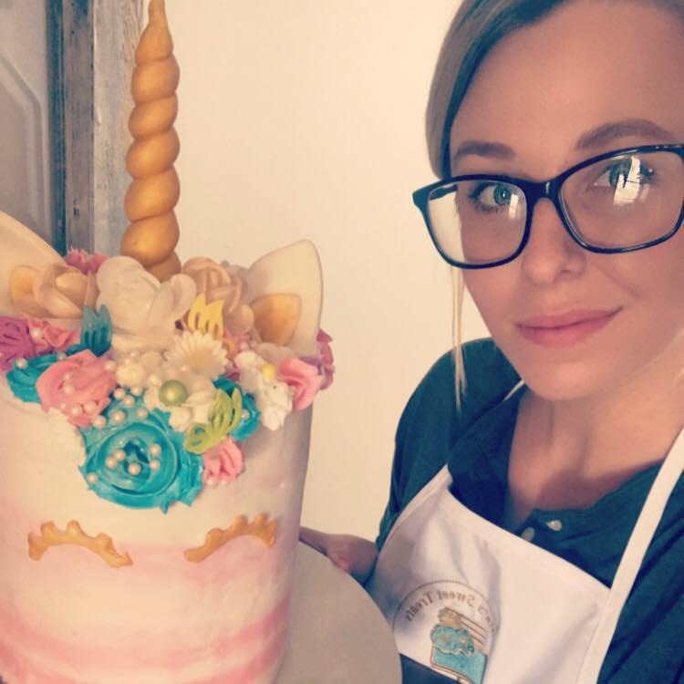 Amanda’s Sweet Treats Logo