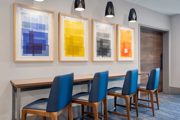 Images Holiday Inn Express & Suites Terre Haute by IHG