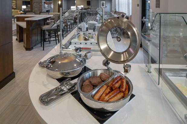 Images Staybridge Suites Phoenix – Biltmore Area by IHG