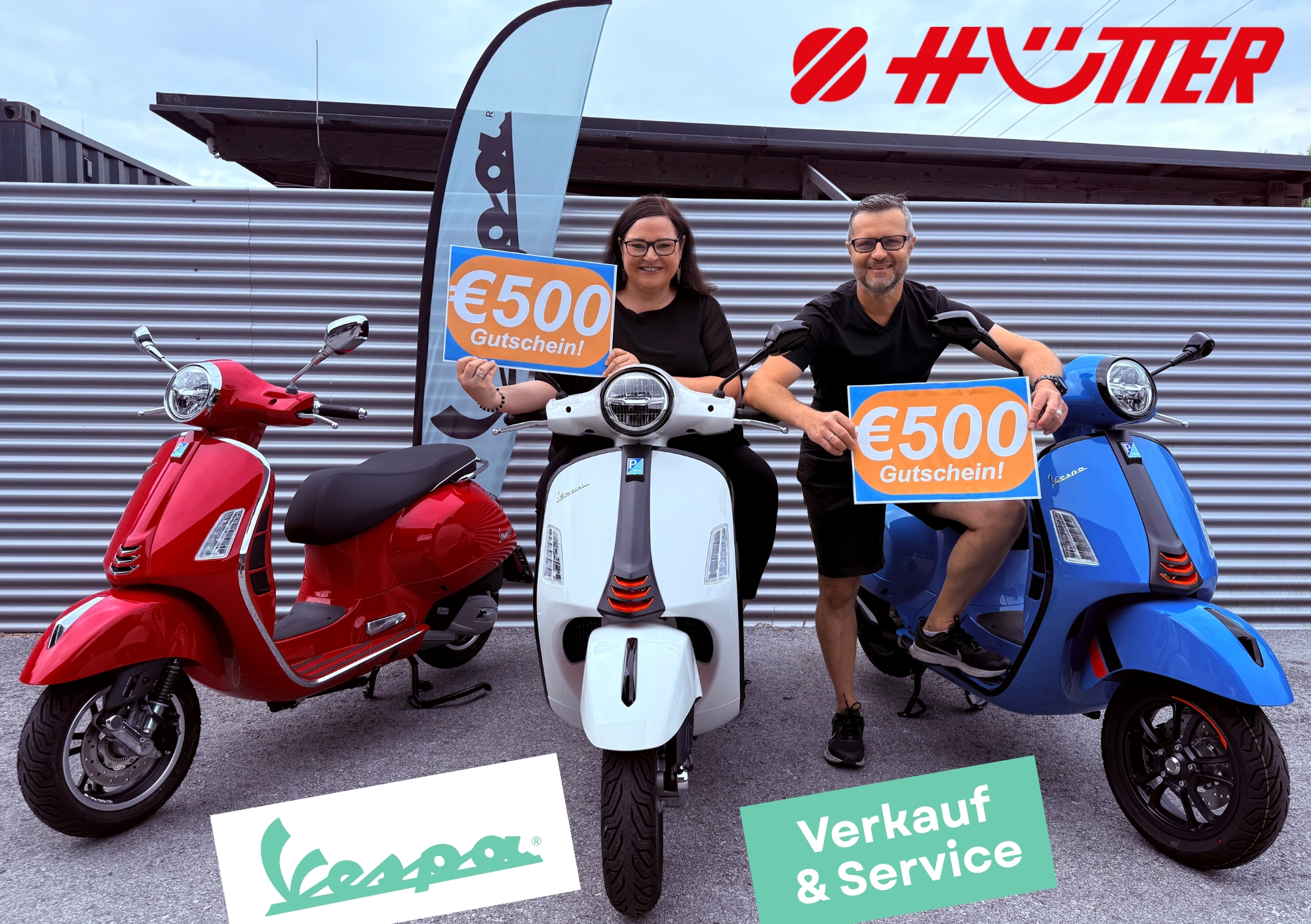 Bild zu Die Freiheit auf 2 Rädern mit dem Flair italienischen Lifestyles! Das beschreibt sie am besten – die beliebte Vespa. Jetzt ist genau der richtige Zeitpunkt für eine neue GTS. Denn bis 31. August gibts beim Kauf einer Vespa GTS 125 oder GTS 310 nicht nur spitzenmäßige Aktionspreise, sondern einen Zubehörgutschein im Wert von EUR 500,- oben drauf! Also auf geht´s zu Motorrad Hütter in Dobl bei Graz, Liebochstraße 31. In puncto Vespa bist du hier für den Kauf und das Service genau an der richtigen Adresse! Der Motorrad- und Roller-Spezialist mit Kompetenz seit über 80 Jahren verbindet Tradition und Innovation. Wir freuen uns auf deinen Besuch!