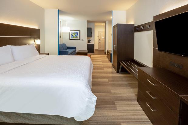 Images Holiday Inn Express & Suites Rockport - Bay View, an IHG Hotel