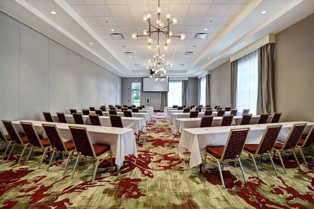 Images Hilton Garden Inn Lansing West