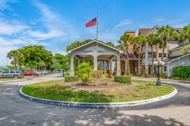 Images Meridian at Lantana