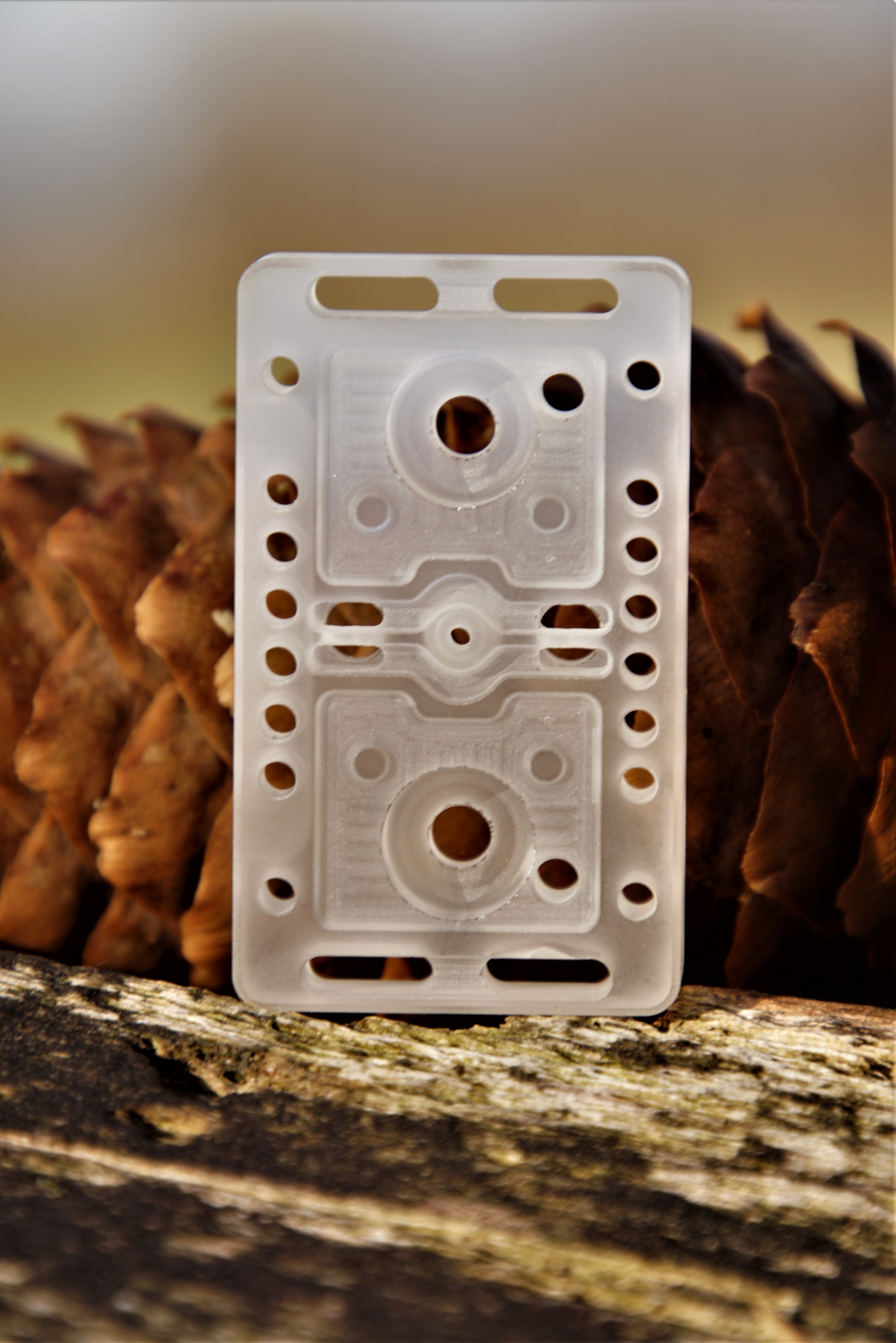 Präzisions Ceramik Nord GmbH+Co.OHG, Nordring 4 in Bönningstedt