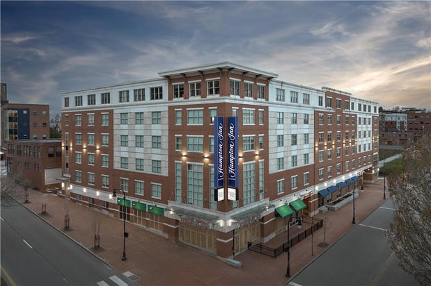 Images Hampton Inn Portland Downtown - Waterfront