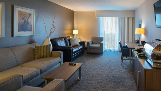 Images Holiday Inn Nashville-Vanderbilt (Dwtn) by IHG