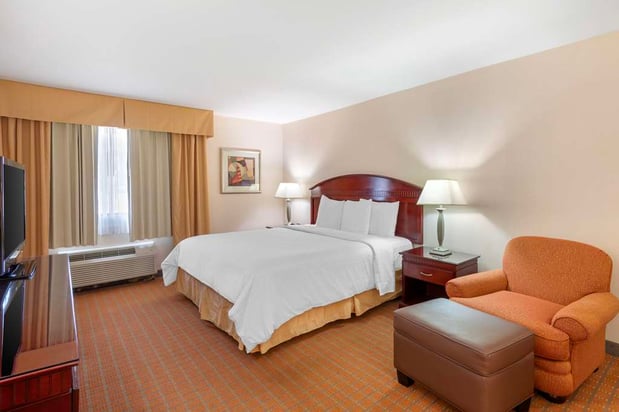 Images Best Western Plus West Covina Inn