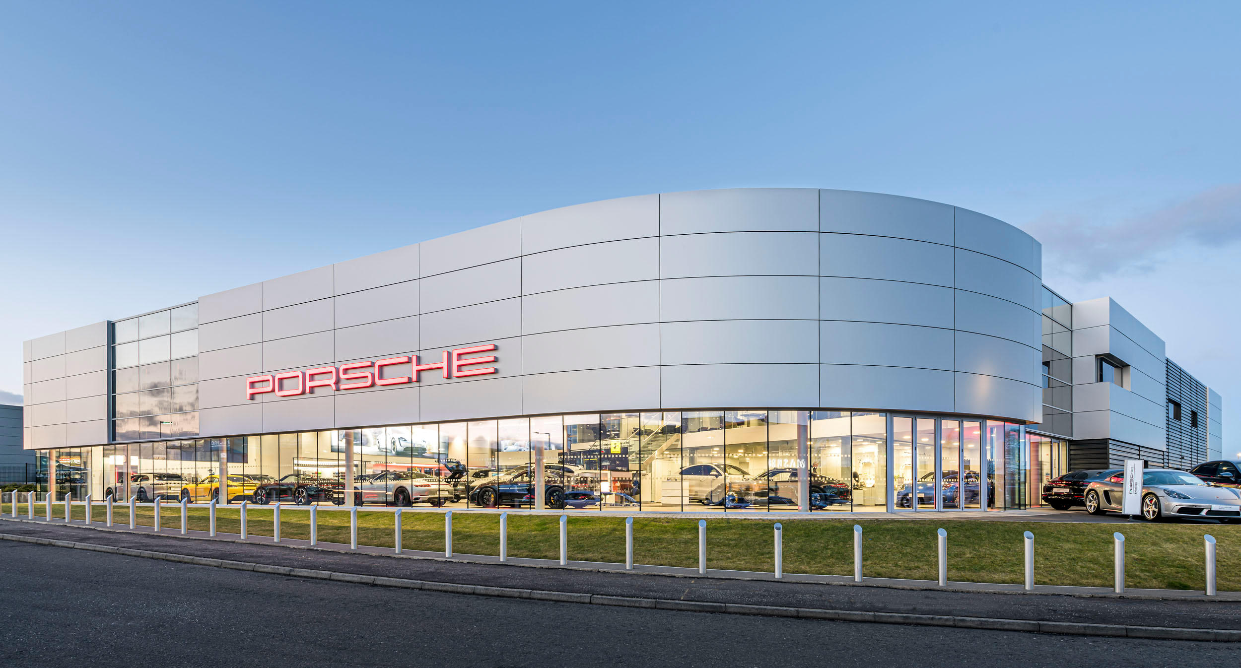 Images Porsche Centre Edinburgh